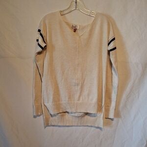 SO Cream V-Neck High -Low Sweater with Dark Blue Stripes